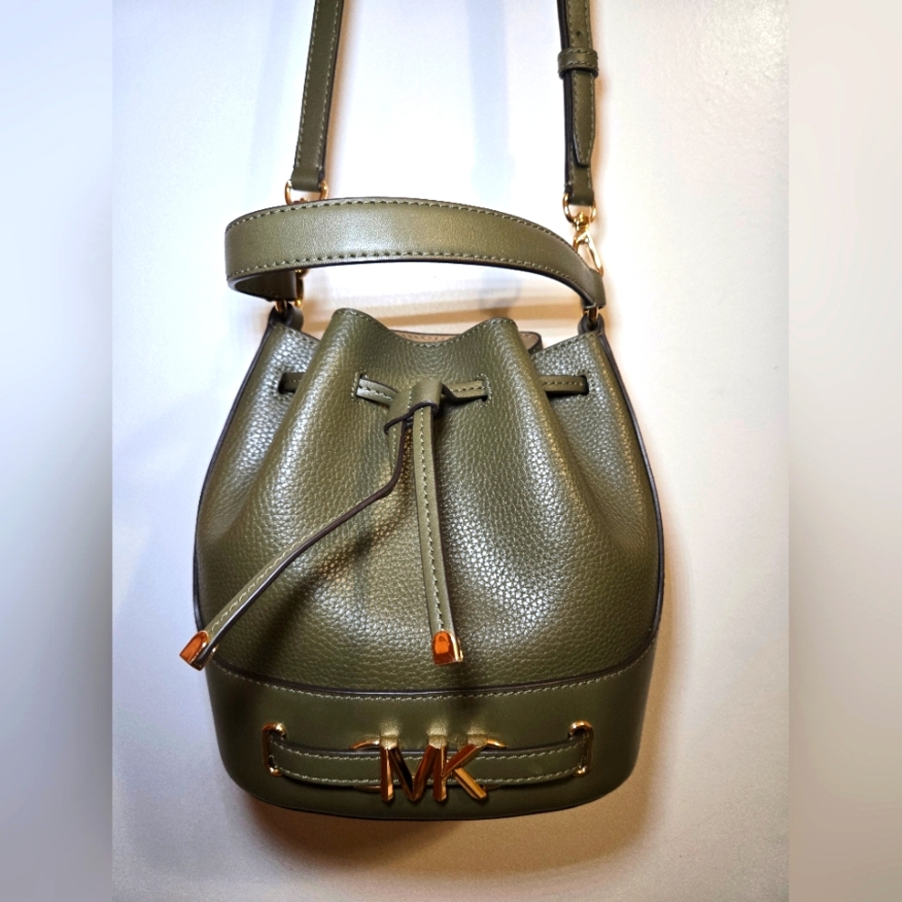 Michael Kors Reed Medium Belted Bucket Crossbody bag